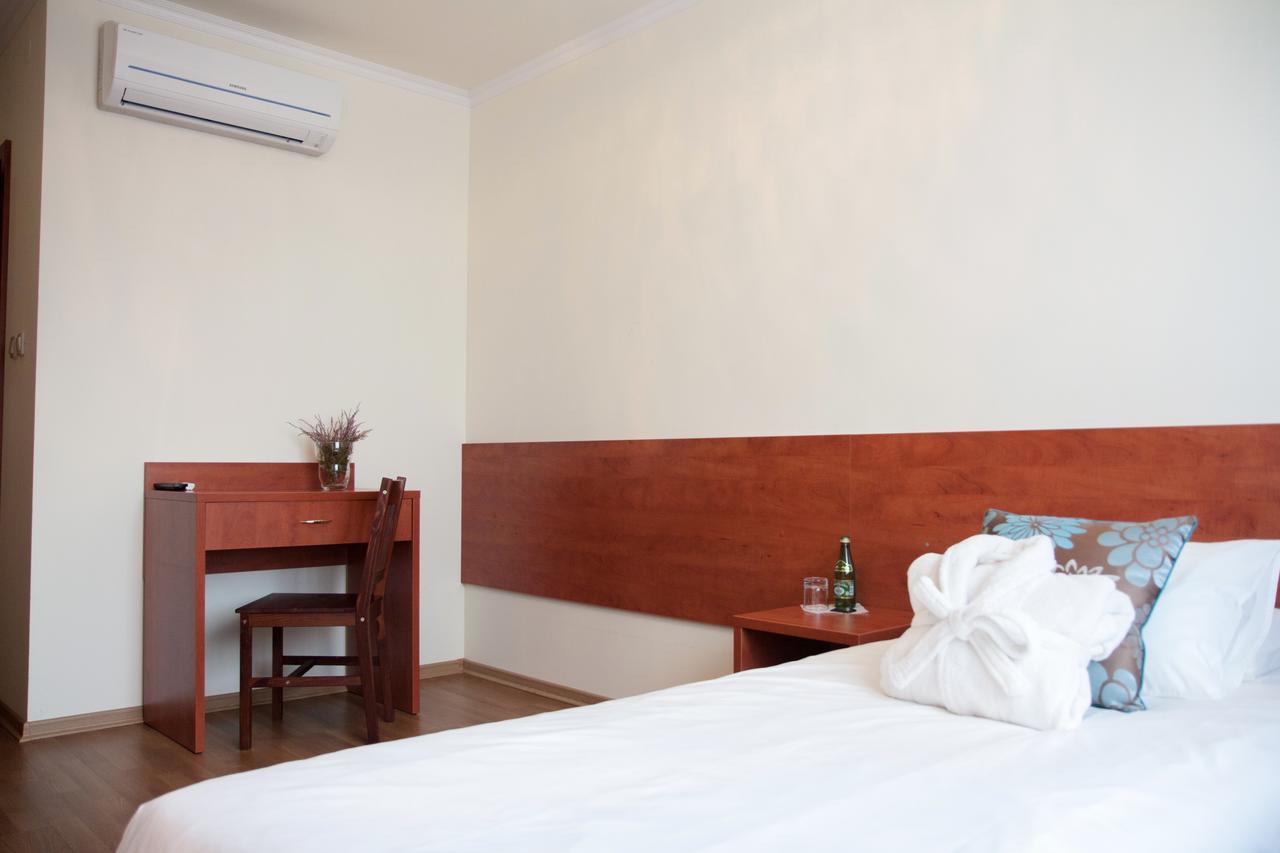 Zacisze Hotel Ulan Exterior photo